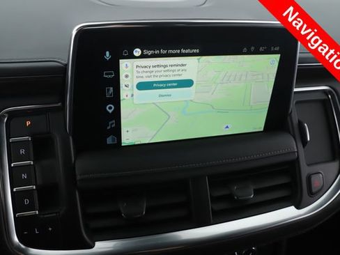Used 2024 Chevrolet Suburban Z71 w/ Luxury Package AWD/4WD image 5
