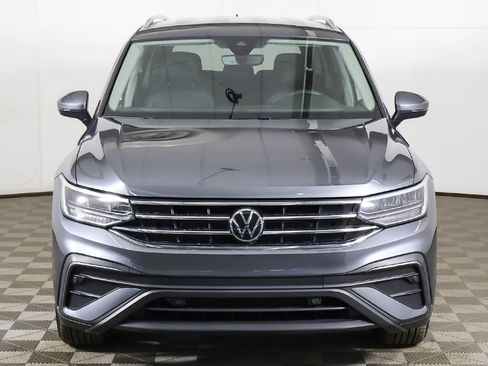Certified 2023 Volkswagen Tiguan SE image 12