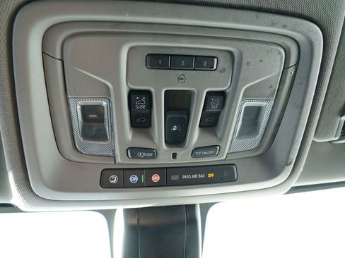 Used 2020 Chevrolet Silverado 1500 LTZ w/ LTZ Premium Package image 37