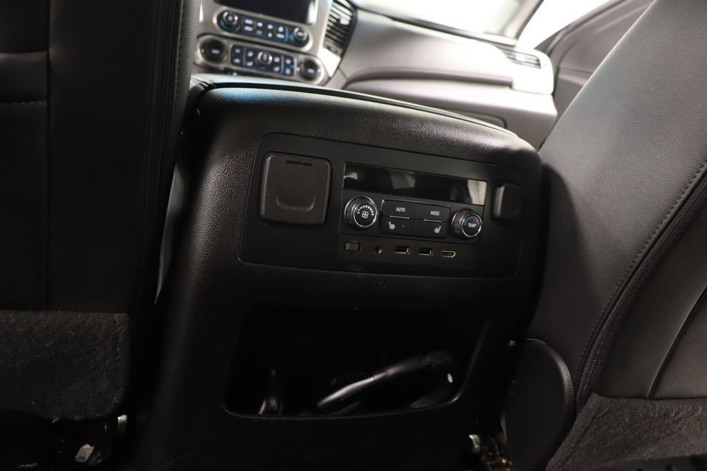 Used 2019 Chevrolet Tahoe Premier AWD/4WD image 27