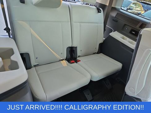 Used 2024 Hyundai Santa Fe Calligraphy AWD/4WD image 12
