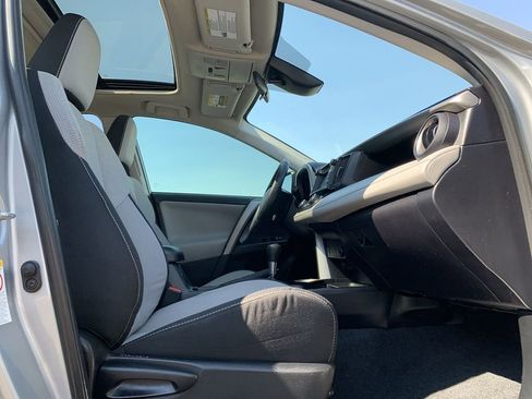 Used 2018 Toyota RAV4 XLE image 29