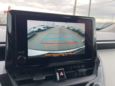 Used 2023 Toyota Corolla Cross L image 14