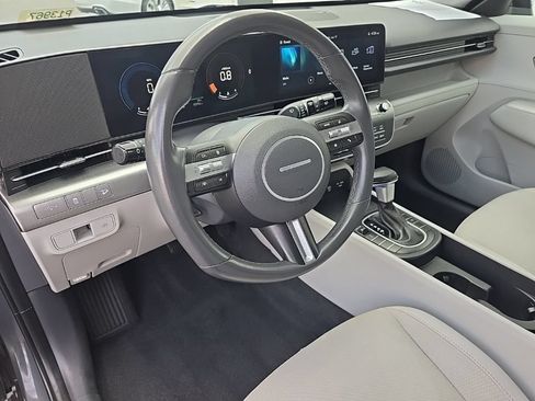 Used 2024 Hyundai Kona SEL AWD/4WD image 15