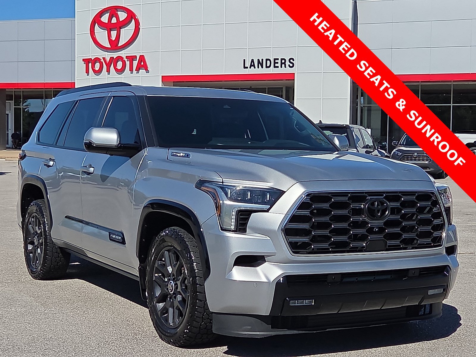 Used 2024 Toyota Sequoia Platinum AWD/4WD image 1