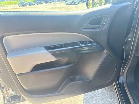 Used 2017 Chevrolet Colorado W/T w/ Custom Special Edition image 13