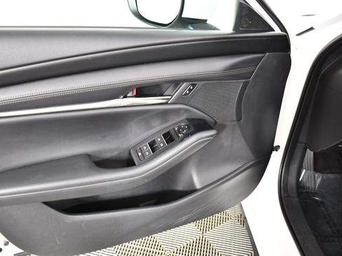 Used 2024 MAZDA MAZDA3 s FWD image 35