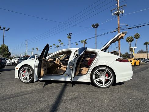 Used 2013 Porsche Panamera S RWD image 13