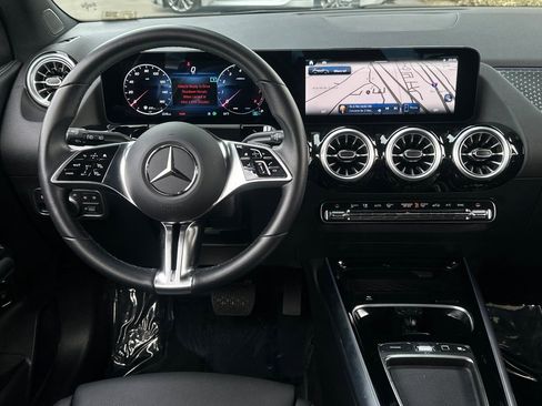 Certified 2025 Mercedes-Benz GLA 250 image 29