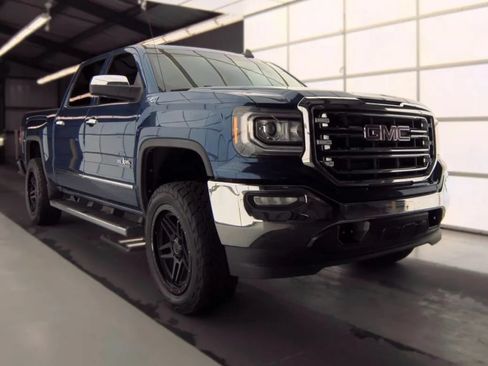 Used 2018 GMC Sierra 1500 SLT w/ Texas SLT Premium Package AWD/4WD image 5