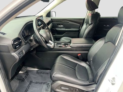 Used 2023 Honda Pilot Elite image 22