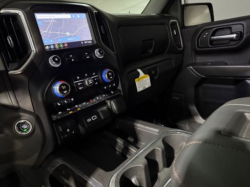 Used 2019 GMC Sierra 1500 AT4 w/ AT4 Premium Package image 24