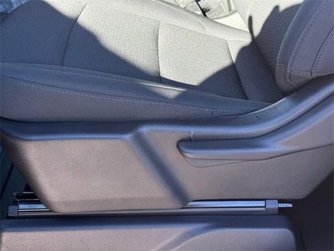 Used 2024 GMC Sierra 3500 Pro w/ Convenience Package image 15