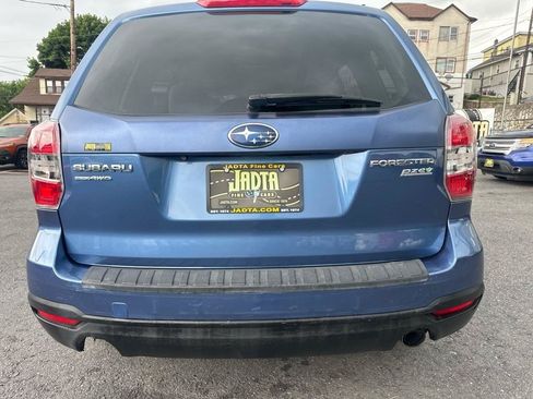 Used 2015 Subaru Forester 2.5i Premium w/ All-Weather Package AWD/4WD image 9