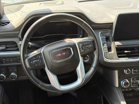 Used 2023 GMC Yukon SLT AWD/4WD image 17