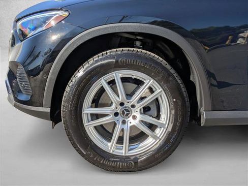 Certified 2025 Mercedes-Benz GLC 300 image 24