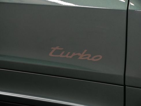 New 2025 Porsche Cayenne Turbo image 17