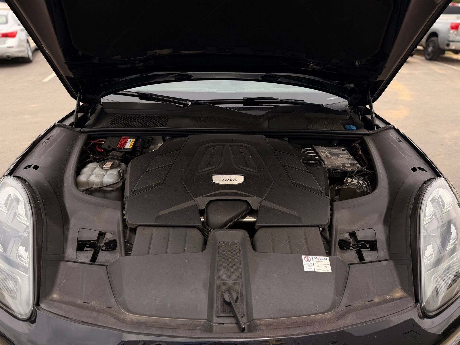 Used 2021 Porsche Cayenne Coupe AWD/4WD image 72