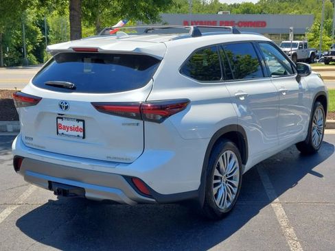 Used 2024 Toyota Highlander Platinum AWD/4WD image 31