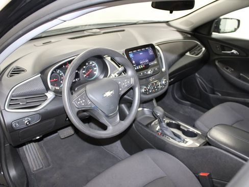 Used 2024 Chevrolet Malibu LT image 21