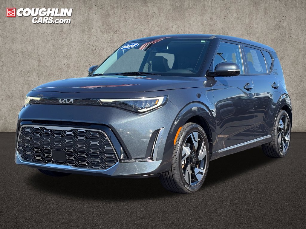 Used 2025 Kia Soul GT-Line w/ GT-Line Technology Package FWD image 3