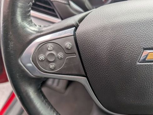 Used 2022 Chevrolet Traverse LT AWD/4WD image 17