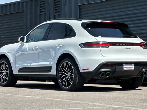Certified 2026 Porsche Macan AWD/4WD image 3