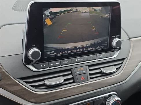 Used 2023 Nissan Altima 2.5 SV FWD image 36