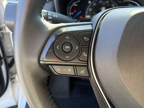 Certified 2023 Toyota RAV4 SE image 9