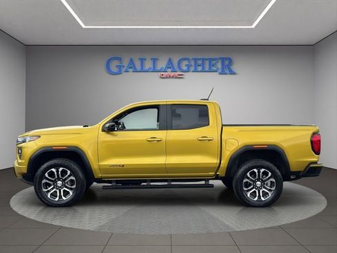 Used 2023 GMC Canyon AT4 w/ AT4 Premium Package image 9