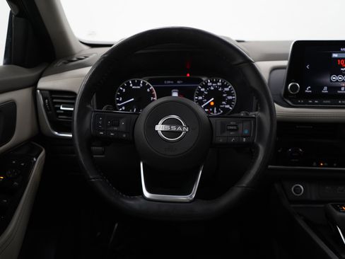 Used 2023 Nissan Rogue SV w/ SV Premium B Package image 14