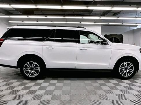 Used 2025 Ford Expedition Max Active AWD/4WD image 15