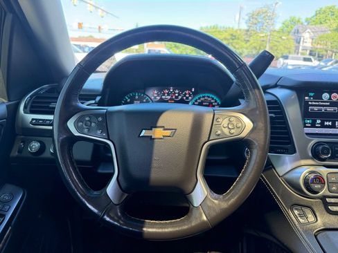 Used 2018 Chevrolet Suburban Premier w/ RST Edition AWD/4WD image 19