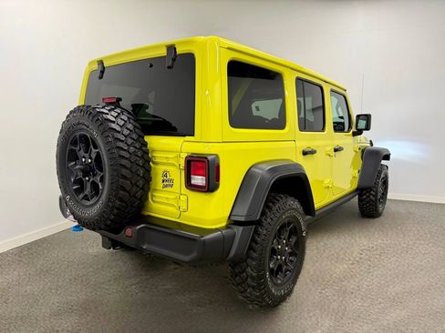 Used 2023 Jeep Wrangler Unlimited w/ Cold Weather Group AWD/4WD image 6