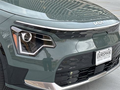 New 2025 Kia Niro Wind image 11