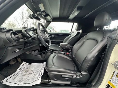 Used 2016 MINI Cooper Convertible image 23