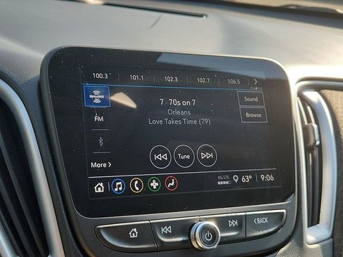 Used 2023 Chevrolet Malibu LT FWD image 16