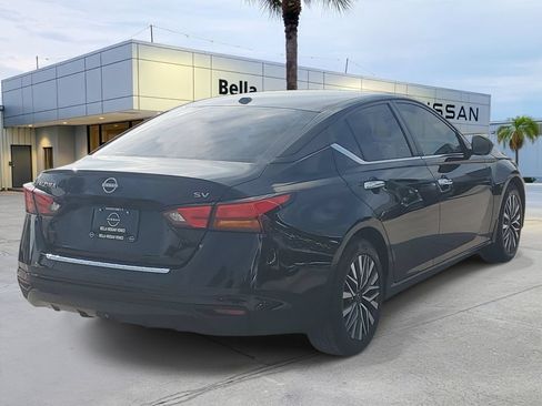 Certified 2023 Nissan Altima 2.5 SV FWD image 6
