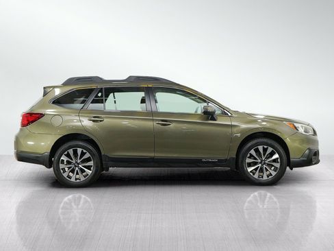 Used 2017 Subaru Outback 2.5i Limited AWD/4WD image 6