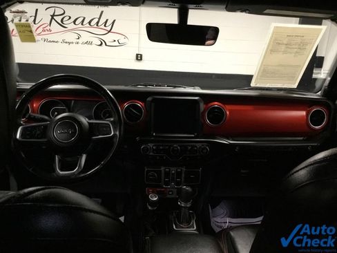 Used 2018 Jeep Wrangler Unlimited Rubicon AWD/4WD image 28