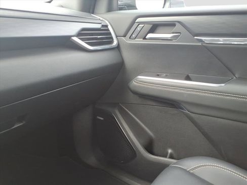 Used 2024 GMC Acadia Elevation image 21