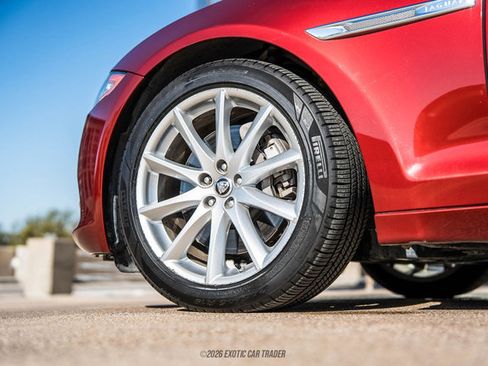 Used 2012 Jaguar XJ RWD image 86