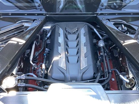 Used 2025 Chevrolet Corvette Stingray Preferred Cpe w/ Z51 Performance Package RWD image 23