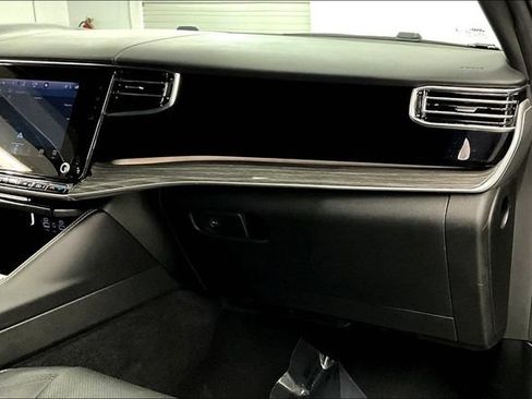 Used 2022 Jeep Wagoneer Series II AWD/4WD image 18