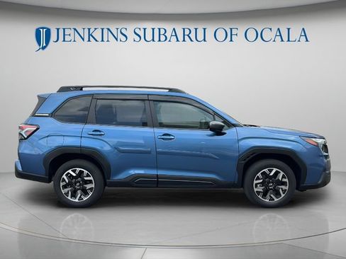 Used 2025 Subaru Forester Premium w/ Convenience Package #1 AWD/4WD image 3