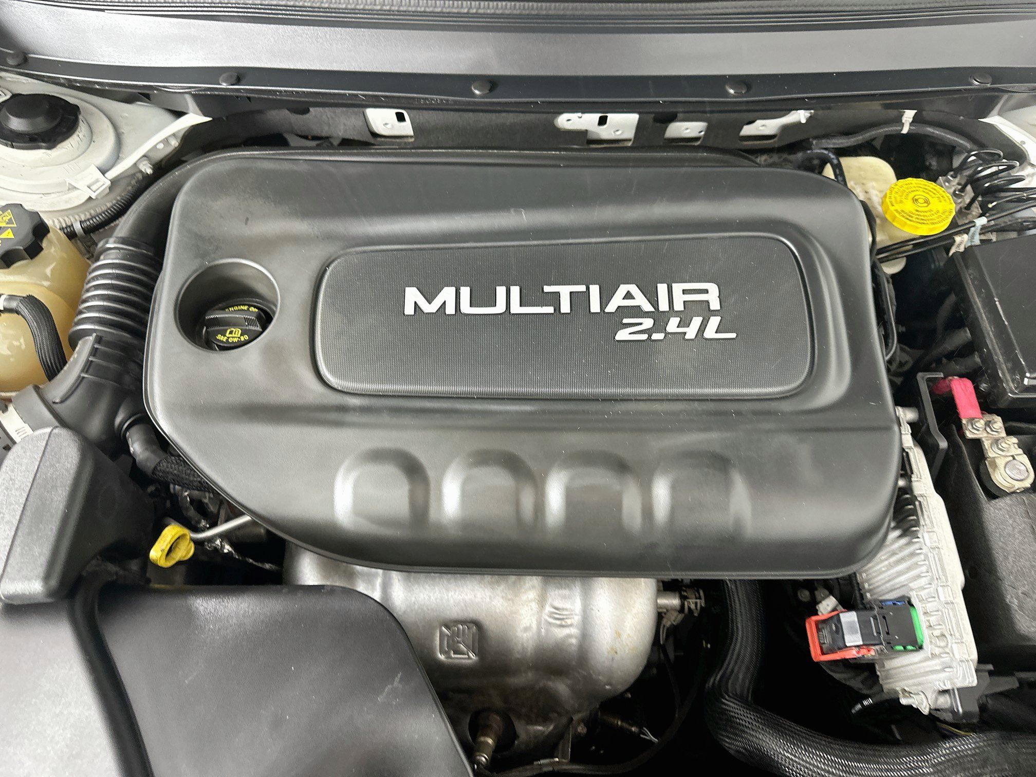 Used 2015 Jeep Cherokee Latitude w/ Comfort/Convenience Group FWD image 31