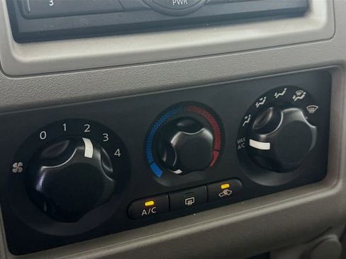 Used 2011 Nissan Frontier S image 16