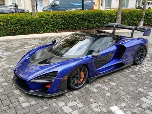 Used 2019 McLaren Senna image 9