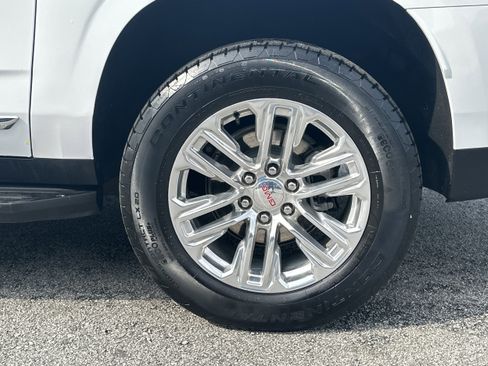 Used 2024 GMC Yukon XL SLT image 20