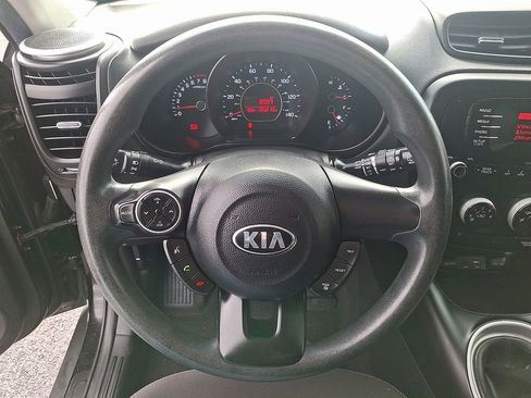 Used 2016 Kia Soul image 16